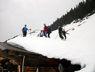 skitour14k.jpg